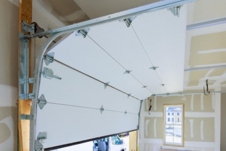 Pose de volets roulants, quels avantages pour votre confort quotidien ?