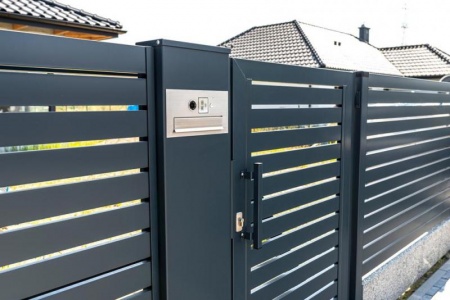 Portails en aluminium : les crit&egrave;res essentiels pour faire le bon choix